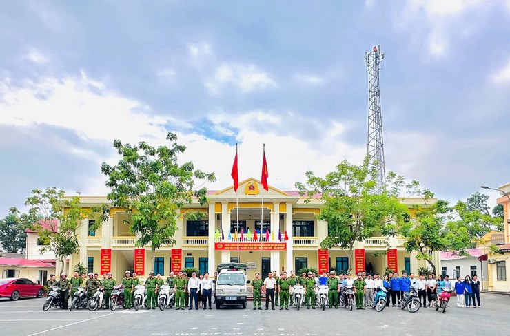 Ban Chỉ đạo phòng, chống ma túy xã Phúc Lộc tổ chức Lễ phát động ra quân hưởng ứng Tháng hành động phòng, chống ma túy năm 2026- Ảnh 6.