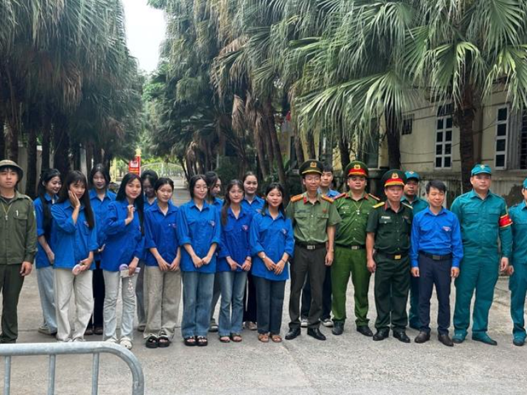 Công an các xã, phường bảo đảm an ninh, trật tự phục vụ Kỳ thi tốt nghiệp THPT năm 2026- Ảnh 6.