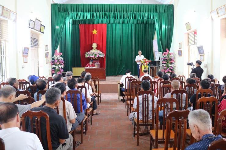 Chi bộ thôn Thái Hòa tổ chức sinh hoạt chuyên đề về công tác sắp xếp thôn- Ảnh 5.