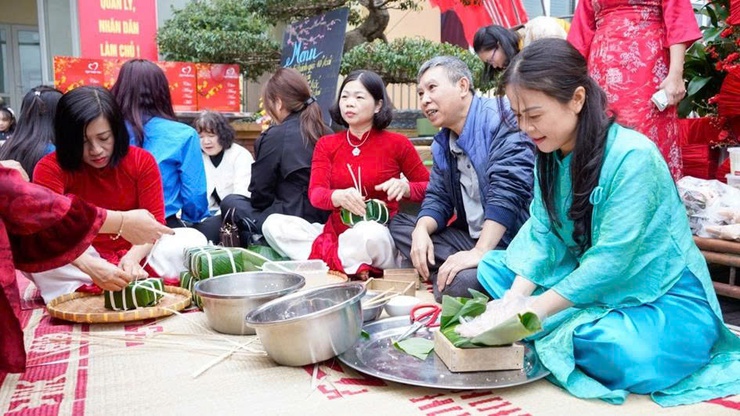 Đông Ngạc đẩy mạnh xây dựng người Hà Nội thanh lịch, văn minh trong giai đoạn mới- Ảnh 1.