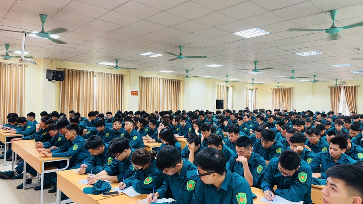 Xã Phú Nghĩa tham gia huấn luyện dân quân năm thứ nhất năm 2026 tại phường Chương Mỹ- Ảnh 2.