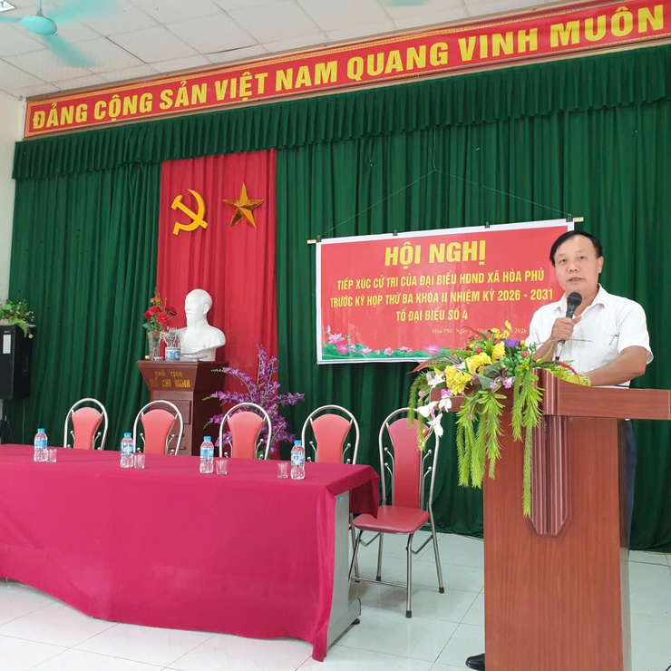 Tổ đại biểu số 4 HĐND xã Hòa Phú tiếp xúc cử tri tại nhà văn hóa thôn Hợp Nhất- Ảnh 7.