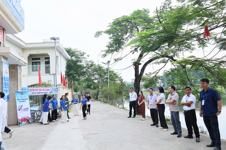 Hơn 500 thí sinh tại điểm thi THCS Quảng Bị tự tin bước vào ngày thi đầu tiên Kỳ thi tốt nghiệp THPT năm 2026- Ảnh 2.