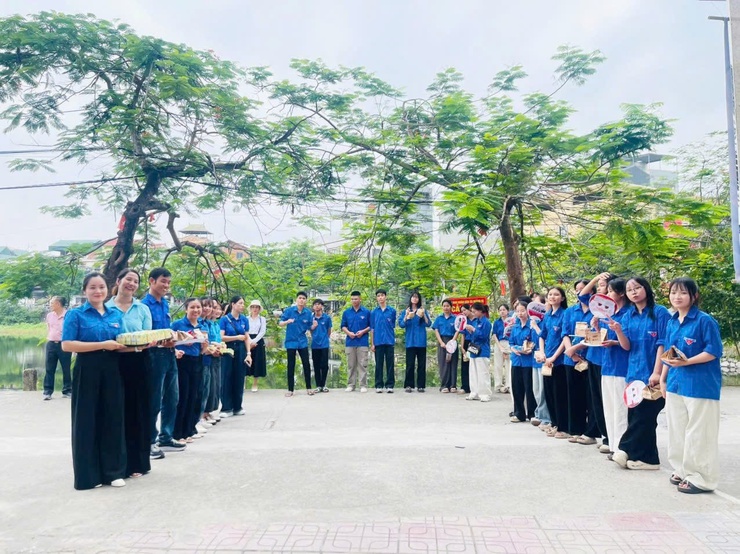 Hơn 500 thí sinh tại điểm thi THCS Quảng Bị tự tin bước vào ngày thi đầu tiên Kỳ thi tốt nghiệp THPT năm 2026- Ảnh 14.