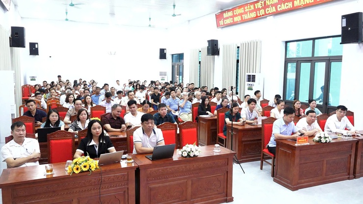 Xã Bình Minh đẩy mạnh ứng dụng trí tuệ nhân tạo, nâng cao năng lực số cho đội ngũ cán bộ cơ sở - Ảnh 1.