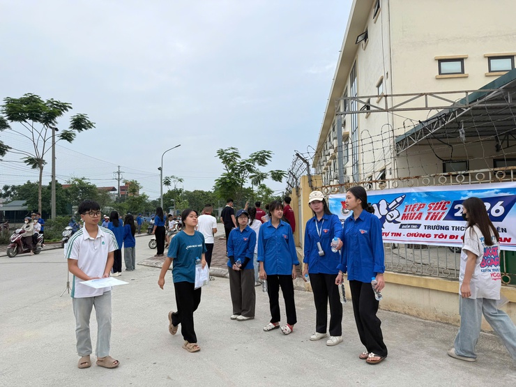 670 thí sinh tại điểm thi trường THCS Cao Viên tự tin bước vào Kỳ thi tốt nghiệp THPT- Ảnh 1.