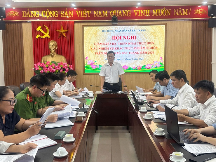 HĐND xã Bát Tràng giám sát việc triển khai thực hiện các nhiệm vụ khắc phục 5 "điểm nghẽn" trên địa bàn xã năm 2026- Ảnh 4.