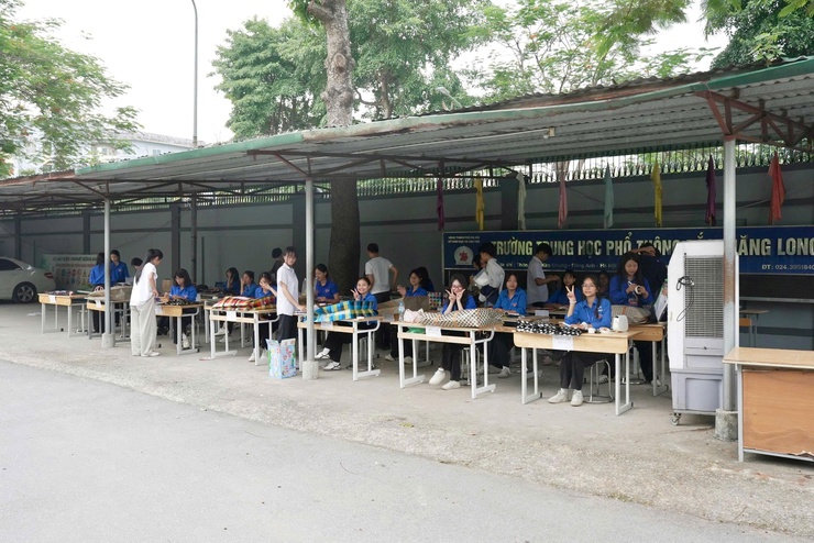 1.704 thí sinh tham dự kỳ thi tốt nghiệp THPT năm 2026 tại 3 điểm thi trên địa bàn xã Thiên Lộc- Ảnh 12.