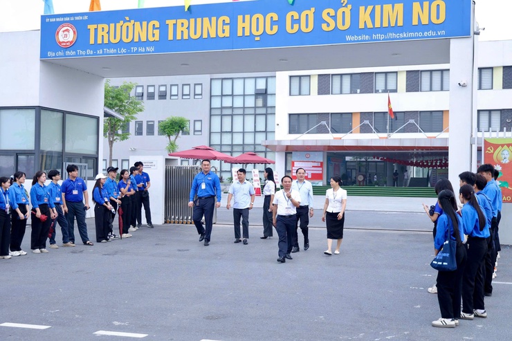 1.704 thí sinh tham dự kỳ thi tốt nghiệp THPT năm 2026 tại 3 điểm thi trên địa bàn xã Thiên Lộc- Ảnh 2.