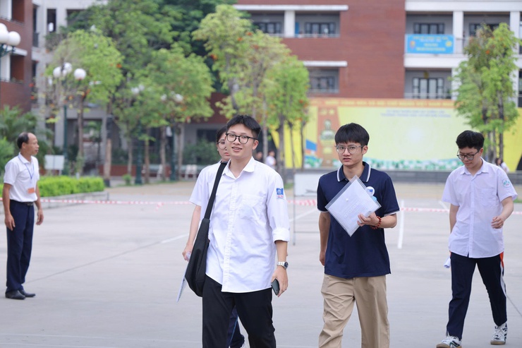 1.704 thí sinh tham dự kỳ thi tốt nghiệp THPT năm 2026 tại 3 điểm thi trên địa bàn xã Thiên Lộc- Ảnh 18.