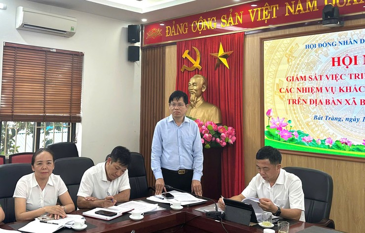 HĐND xã Bát Tràng giám sát việc triển khai thực hiện các nhiệm vụ khắc phục 5 "điểm nghẽn" trên địa bàn xã năm 2026- Ảnh 3.
