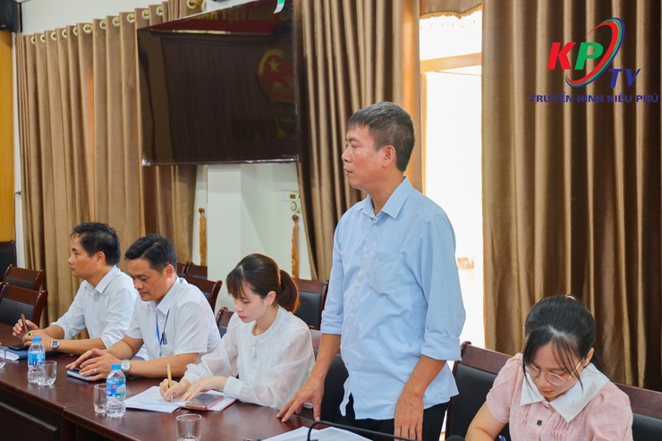 Thường trực Đảng ủy xã Kiều Phú giao ban với UBND xã về kết quả giải quyết phản ánh, kiến nghị của công dân trong lĩnh vực đất đai- Ảnh 7.