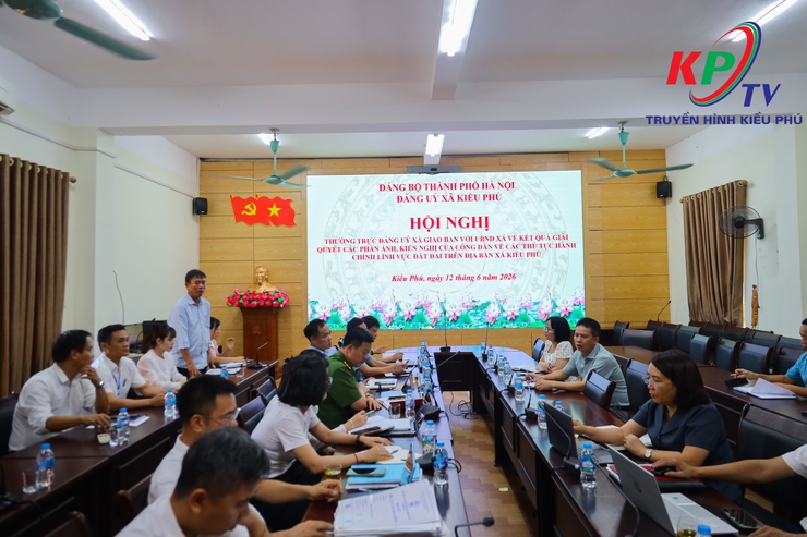 Thường trực Đảng ủy xã Kiều Phú giao ban với UBND xã về kết quả giải quyết phản ánh, kiến nghị của công dân trong lĩnh vực đất đai- Ảnh 2.