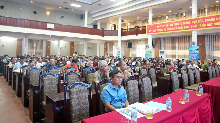 PHƯỜNG SƠN TÂY TỔ CHỨC HỘI NGHỊ TẬP HUẤN NÂNG CAO NHẬN THỨC CỘNG ĐỒNG VỀ PHÒNG, CHỐNG THIÊN TAI- Ảnh 1.