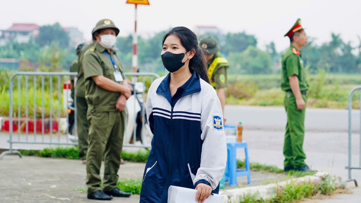 KỲ THI TỐT NGHIỆP THPT NĂM 2026 TRÊN ĐỊA BÀN XÃ YÊN LÃNG DIỄN RA AN TOÀN, NGHIÊM TÚC- Ảnh 11.