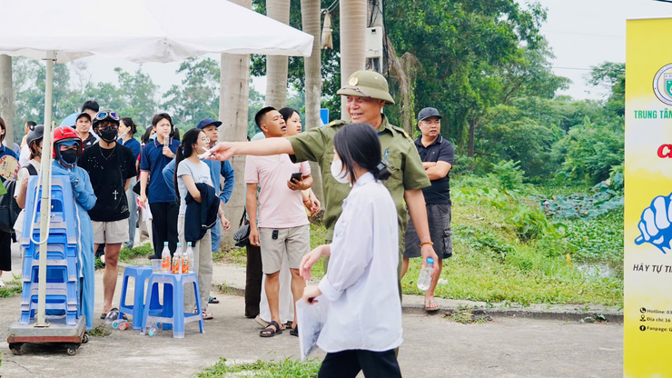 KỲ THI TỐT NGHIỆP THPT NĂM 2026 TRÊN ĐỊA BÀN XÃ YÊN LÃNG DIỄN RA AN TOÀN, NGHIÊM TÚC- Ảnh 13.