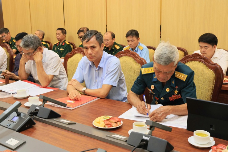 Hội nghị phản biện xã hội đối với Đề án “Tăng cường tiềm lực phòng thủ dân sự, phát huy hiệu quả khu dân cư an toàn về an ninh trật tự, bảo đảm an ninh chính trị, trật tự an toàn xã hội"- Ảnh 6.