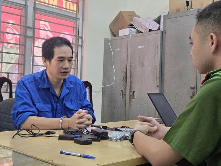 Cơ quan Cảnh sát điều tra Công an thành phố Hà Nội khởi tố vụ án, khởi tố 12 bị can liên quan đến hành vi sản xuất, mua bán thiết bị để sử dụng vào mục đích trái pháp luật- Ảnh 2.