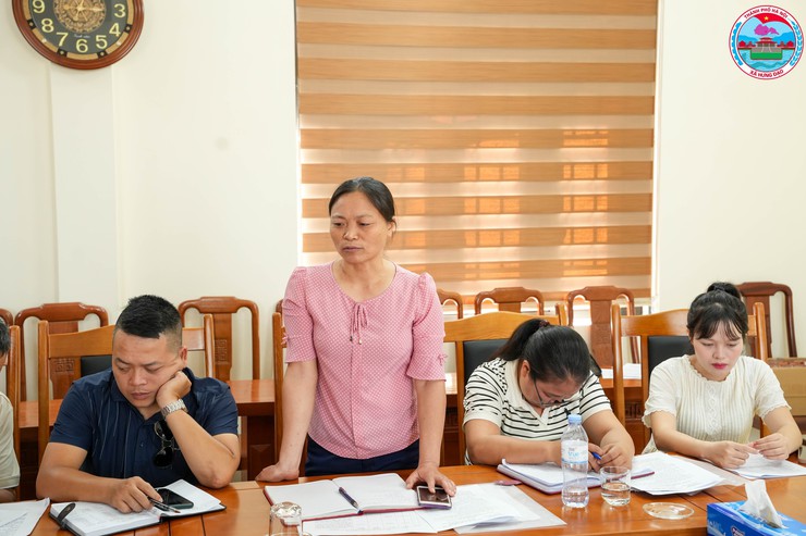 UBND XÃ HƯNG ĐẠO TỔ CHỨC HỘI NGHỊ NGHE BÁO CÁO KẾT QUẢ SẢN XUẤT VỤ XUÂN, TRIỂN KHAI KẾ HOẠCH SẢN XUẤT VỤ MÙA VÀ ĐỊNH HƯỚNG SẢN XUẤT VỤ ĐÔNG NĂM 2026 - 2027- Ảnh 5.