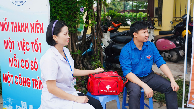 KỲ THI TỐT NGHIỆP THPT NĂM 2026 TRÊN ĐỊA BÀN XÃ YÊN LÃNG DIỄN RA AN TOÀN, NGHIÊM TÚC- Ảnh 5.