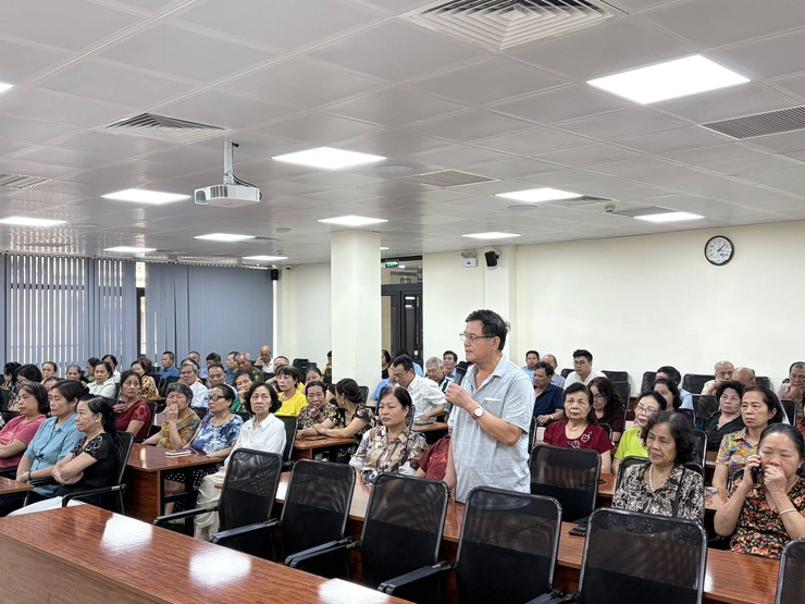 Tổ đại biểu HĐND phường Bạch Mai số 5 lắng nghe ý kiến cử tri trước Kỳ họp thứ Hai khóa II- Ảnh 8.