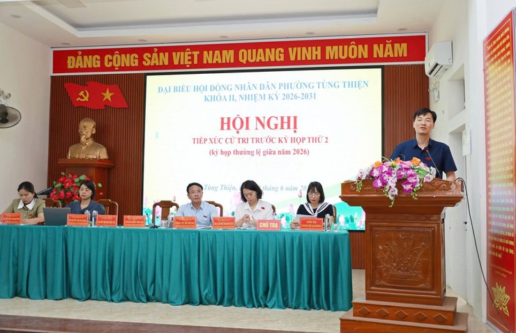 Đại biểu HĐND phường Tùng Thiện hoàn thành công tác tiếp xúc cử tri trước kỳ họp thứ 2 - Ảnh 4.