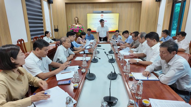 UB MTTQ xã tổ chức hội nghị phản biện xã hội đóng góp ý kiến vào Báo cáo phát triển kinh tế - xã hội 6 tháng đầu năm, nhiệm vụ 6 tháng cuối năm 2026 và Phương án sắp xếp, tổ chức lại thôn trên địa bàn xã- Ảnh 1.