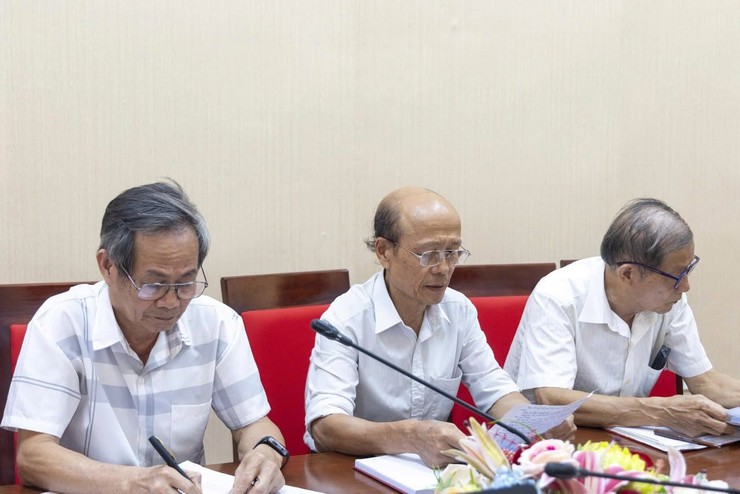 Ủy ban MTTQ Việt Nam xã Ứng Thiên tổ chức hội nghị phản biện xã hội đối với dự thảo báo cáo phát triển kinh tế - xã hội 6 tháng đầu năm 2026- Ảnh 4.