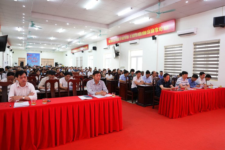 UBND xã Chương Dương triển khai hướng dẫn lấy ý kiến nhân dân phục vụ xây dựng Đề án sắp xếp, sáp nhập thôn- Ảnh 1.