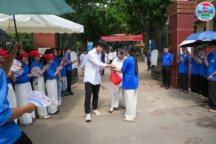 MÙA THI CỦA NHỮNG ƯỚC MƠ- Ảnh 7.