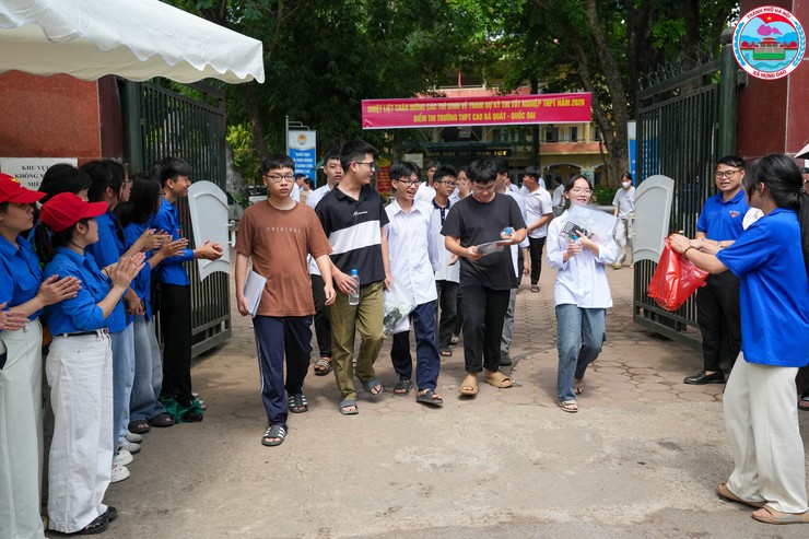 MÙA THI CỦA NHỮNG ƯỚC MƠ- Ảnh 8.