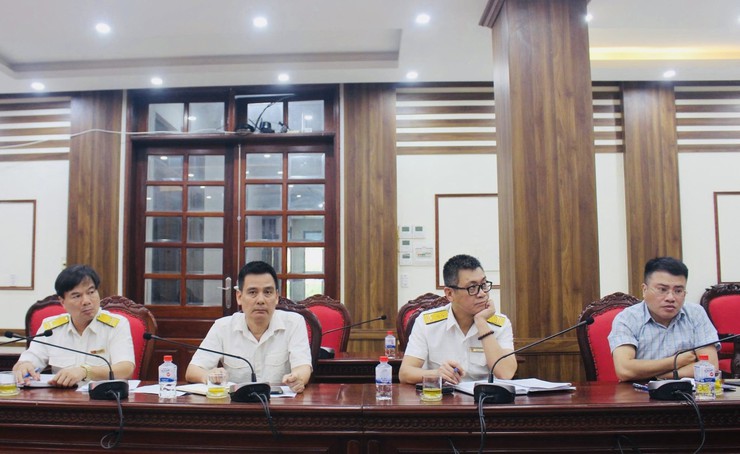 Xã Phú Xuyên họp bàn giải pháp thu ngân sách trên địa bàn xã.- Ảnh 3.