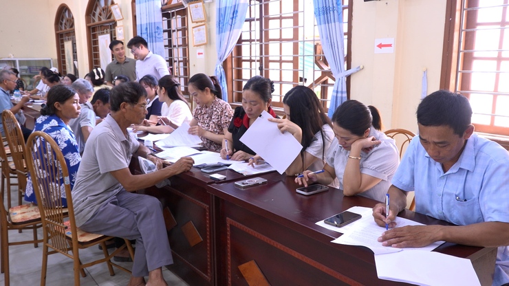Xã Thanh Oai: Chi trả hơn 98 tỷ đồng tiền bồi thường, hỗ trợ GPMB cho 36 hộ gia đình thôn Văn Quán- Ảnh 10.
