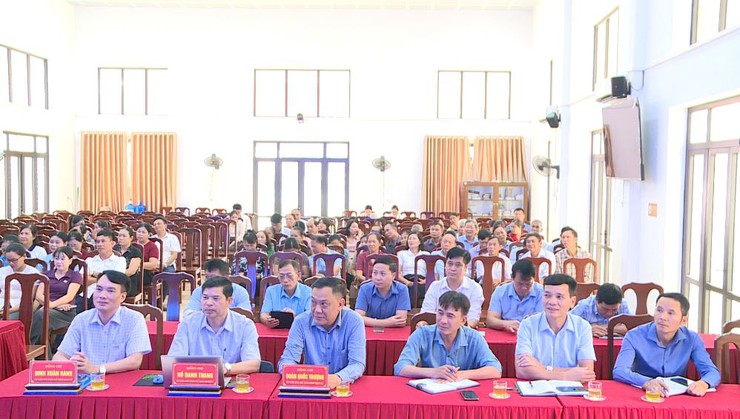 UBND xã tổ chức Hội nghị tập huấn Luật Tiếp công dân, Luật Khiếu nại, Luật Tố cáo, các Nghị định, Thông tư hướng dẫn thi hành và quy trình giải quyết đơn khiếu nại, tố cáo, kiến nghị, phản ánh- Ảnh 1.