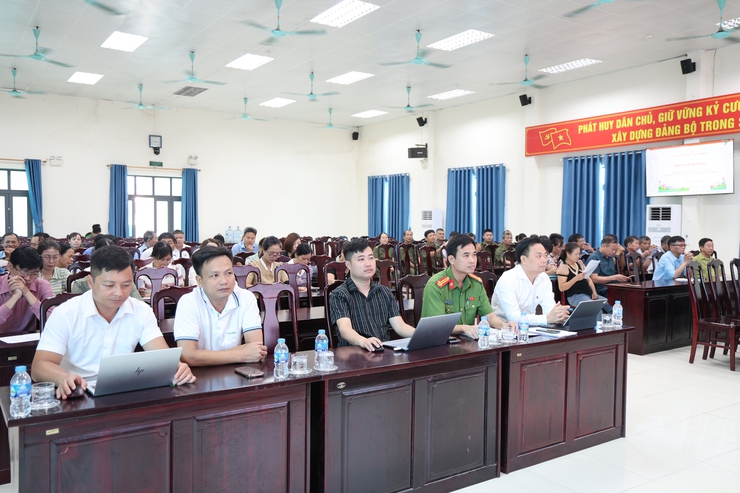 Xã Tam Hưng quyết liệt tháo gỡ 5 điểm nghẽn, tạo chuyển biến rõ nét trên các lĩnh vực dân sinh- Ảnh 1.