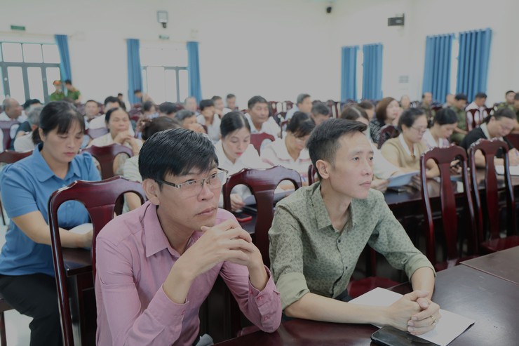 Xã Tam Hưng quyết liệt tháo gỡ 5 điểm nghẽn, tạo chuyển biến rõ nét trên các lĩnh vực dân sinh- Ảnh 5.