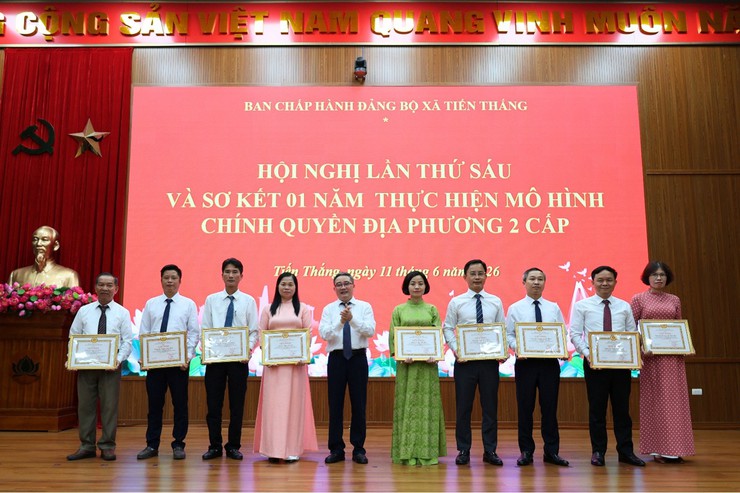 Xã Tiến Thắng: Gần dân, sát dân giải quyết kịp thời những vướng mắc ngay từ cơ sở- Ảnh 7.