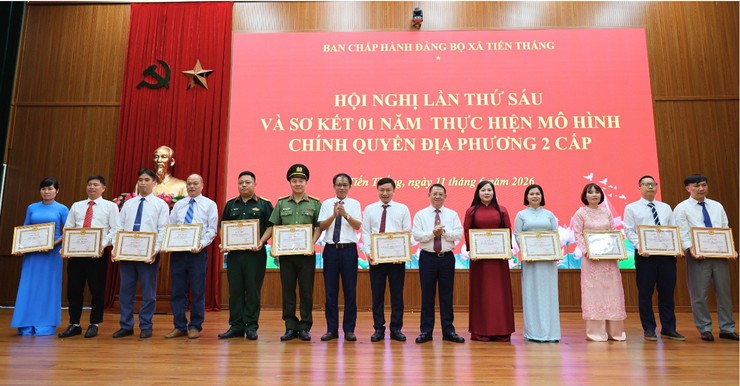 Xã Tiến Thắng: Gần dân, sát dân giải quyết kịp thời những vướng mắc ngay từ cơ sở- Ảnh 8.