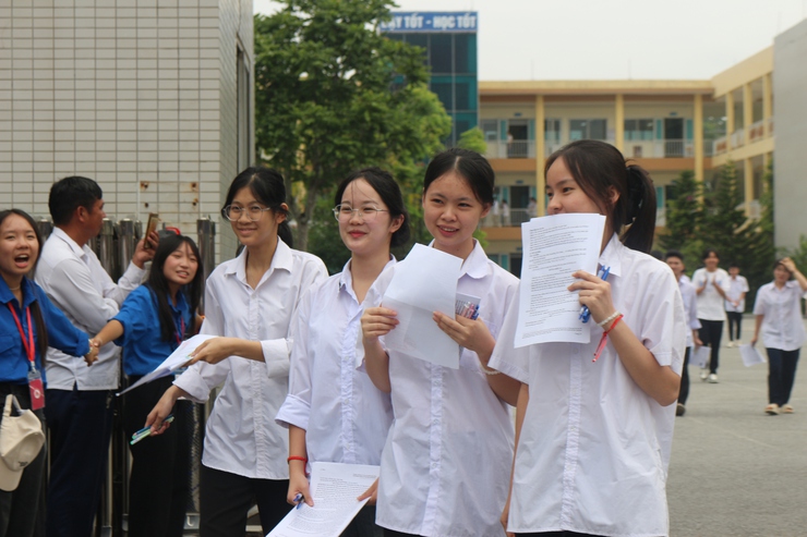 Sơn Tây hoàn thành kỳ thi tốt nghiệp THPT năm 2026- Ảnh 1.