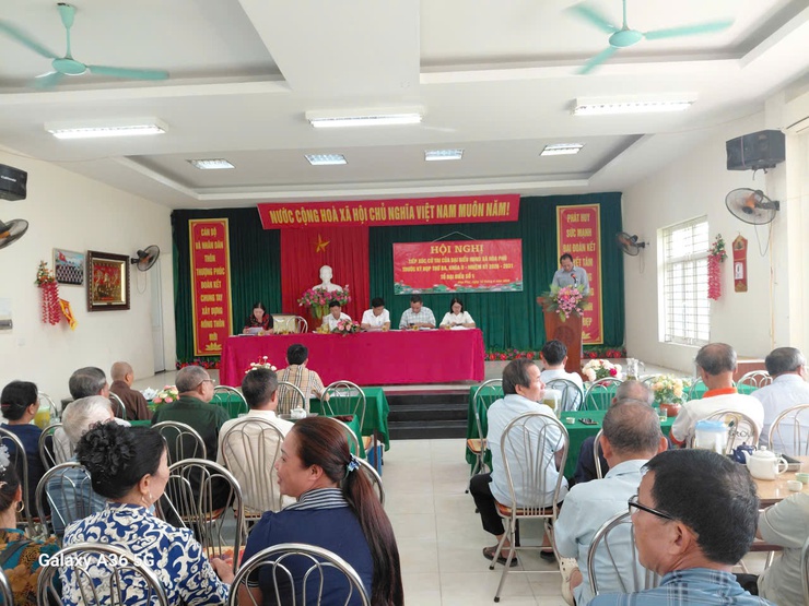 Tổ đại biểu số 1 HĐND xã Hòa Phú tiếp xúc cử tri tại nhà văn hóa thôn Thượng Phúc- Ảnh 1.
