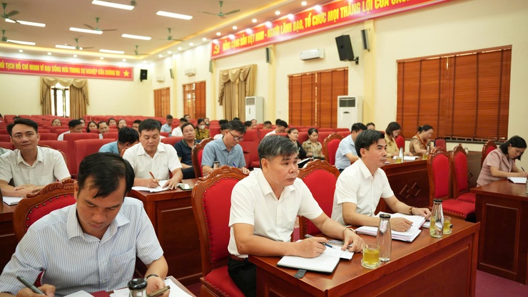Các Tổ công tác lấy ý kiến Nhân dân về sắp xếp, tổ chức lại các thôn trên địa bàn xã họp triển khai nhiệm vụ- Ảnh 1.