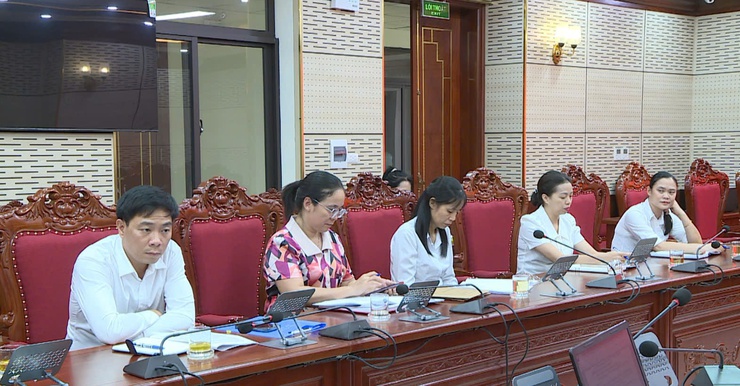 Đoàn Giám sát của Ban Thường vụ Đảng ủy xã làm việc với Đảng ủy UBND xã về kết quả công tác lãnh đạo, chỉ đạo, tổ chức thực hiện Nghị quyết số 57-NQ/TW của Bộ Chính trị- Ảnh 5.