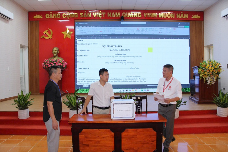 UBND xã Phú Nghĩa tổ chức phiên đấu giá cho thuê đất sản xuất nông nghiệp tại thôn Chi Nê- Ảnh 4.