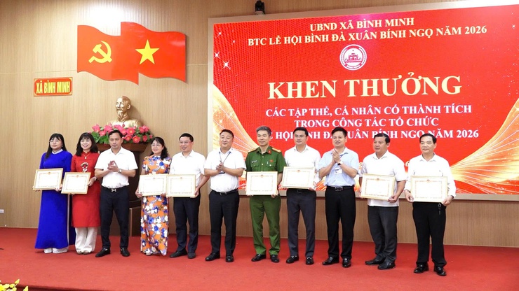 Biểu dương 28 cá nhân, 10 tập thể xuất sắc trong công tác tổ chức Lễ hội Bình Đà năm 2026- Ảnh 7.