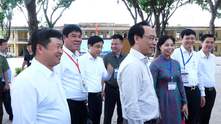 KỲ THI TỐT NGHIỆP THPT NĂM 2026 TẠI XÃ DÂN HÒA: AN TOÀN, NGHIÊM TÚC VÀ THÀNH CÔNG RỰC RỠ- Ảnh 2.