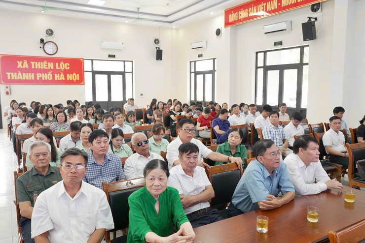 Hội nghị tập huấn phát triển hệ thống giáo dục - đào tạo trên địa bàn xã Thiên Lộc theo hướng chuẩn hóa và hội nhập quốc tế- Ảnh 9.