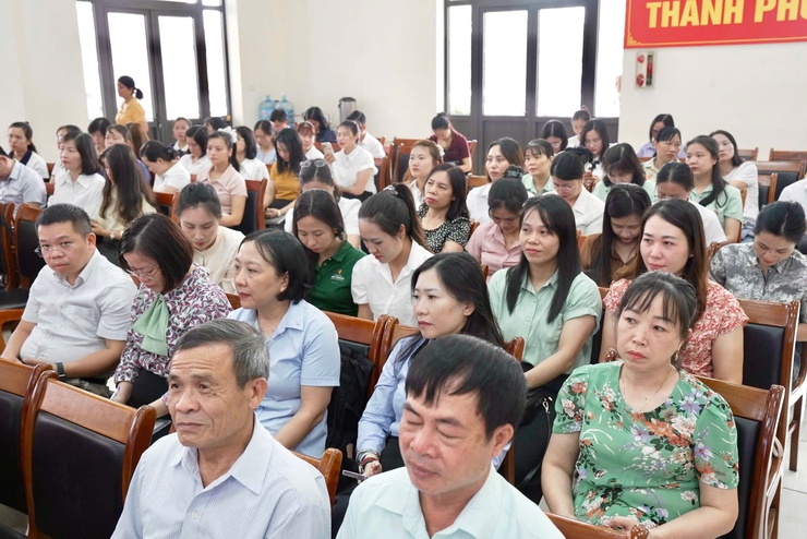 Hội nghị tập huấn phát triển hệ thống giáo dục - đào tạo trên địa bàn xã Thiên Lộc theo hướng chuẩn hóa và hội nhập quốc tế- Ảnh 7.