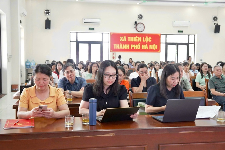 Hội nghị tập huấn phát triển hệ thống giáo dục - đào tạo trên địa bàn xã Thiên Lộc theo hướng chuẩn hóa và hội nhập quốc tế- Ảnh 5.