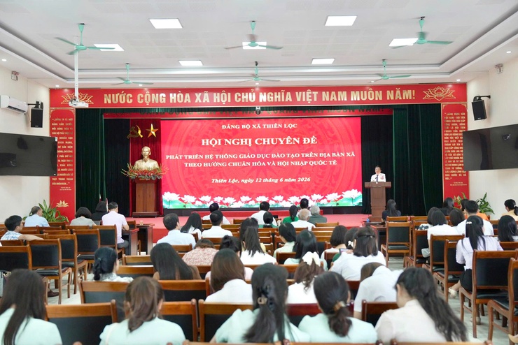 Hội nghị tập huấn phát triển hệ thống giáo dục - đào tạo trên địa bàn xã Thiên Lộc theo hướng chuẩn hóa và hội nhập quốc tế- Ảnh 1.