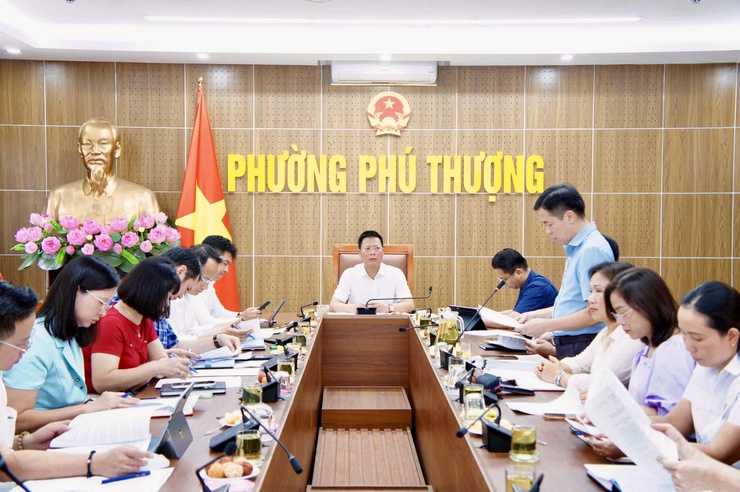 UBND Phường Phú Thượng tập trung đánh giá kết quả 6 tháng đầu năm, đề ra giải pháp đột phá hoàn thành nhiệm vụ năm 2026- Ảnh 1.
